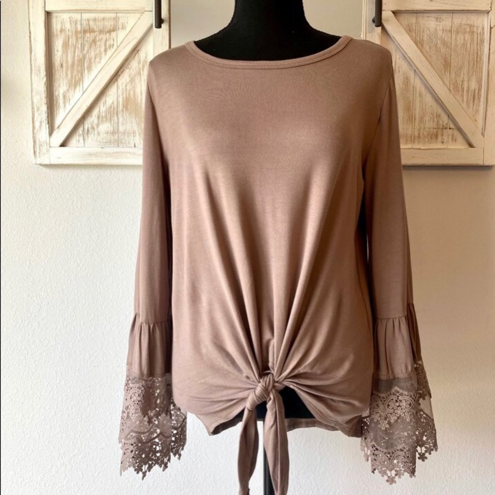 Knit Crew Neck Top w/Front Tie and Lace Hem Sleeve